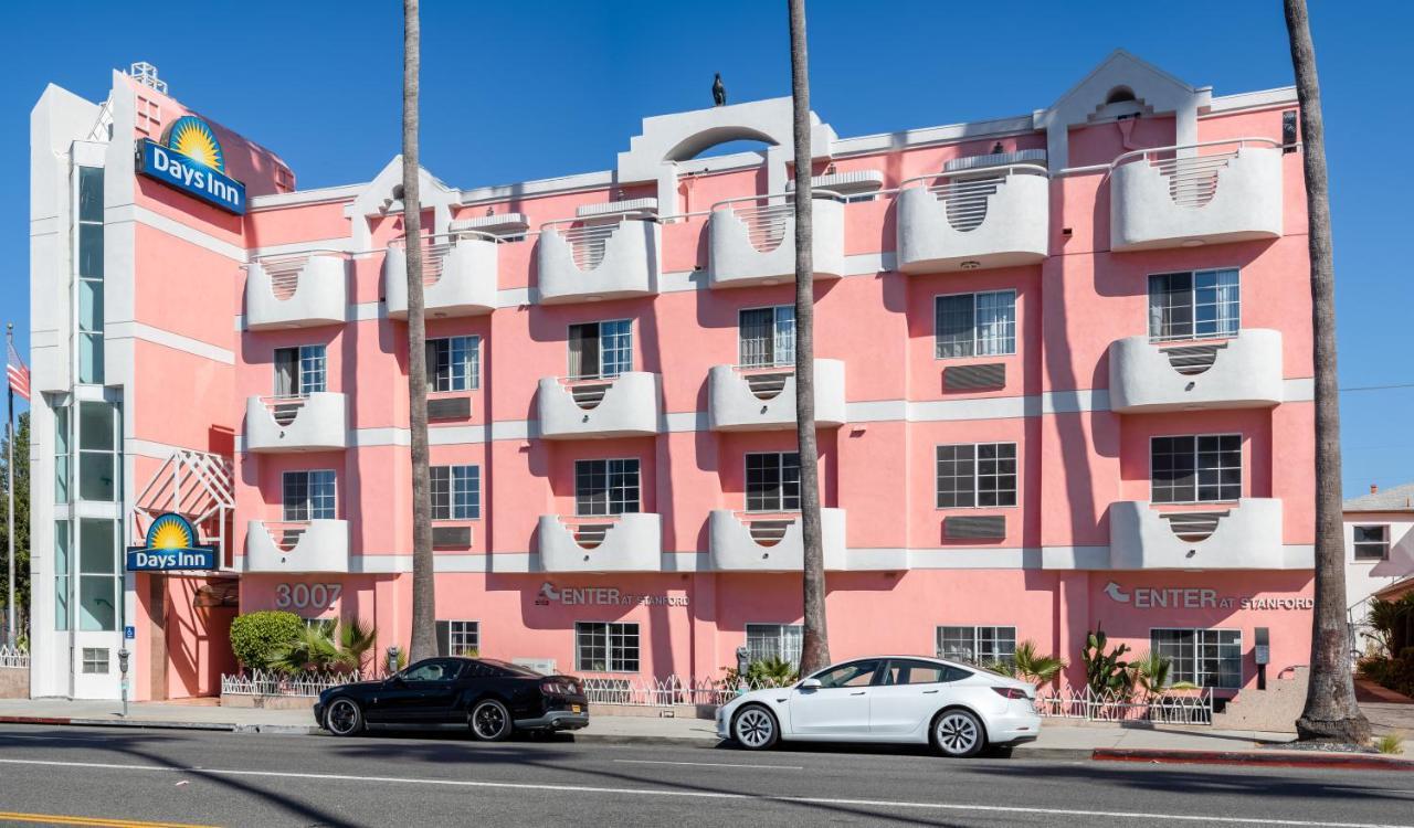 Days Inn By Wyndham Santa Monica Bagian luar foto